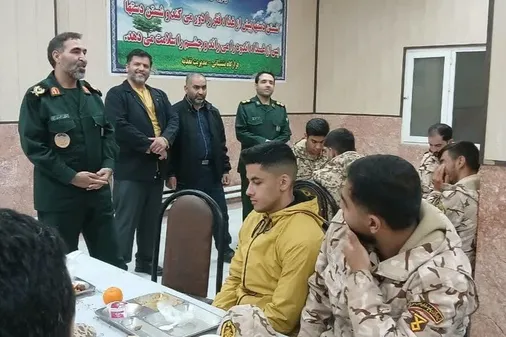 دیدار عیدانه فرمانده سپاه حضرت جوادالائمه (ع) با سربازان وظیفه