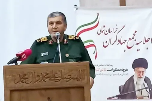 هیچ بیگانه&zwnj;ای نمی&zwnj;تواند مشکلات کشور ما را حل کند جز خود ما