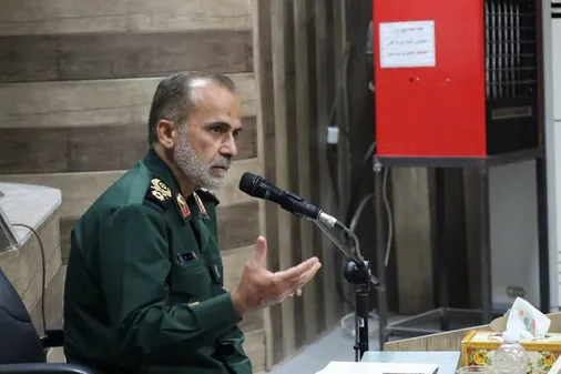 نشست صمیمی فرمانده سپاه فجر با فرماندهان حوزه&zwnj;ها و پایگاه های مقاومت بسیج