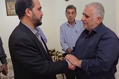 دیدار نماینده مردم اهواز در مجلس شورای اسلامی با خانواده شهید فتح الله بناری