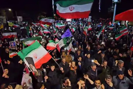 شور حیدری در شب پنجاه و چهارمین حضور مقتدرانه مردم در شهرستان سنقروکلیایی