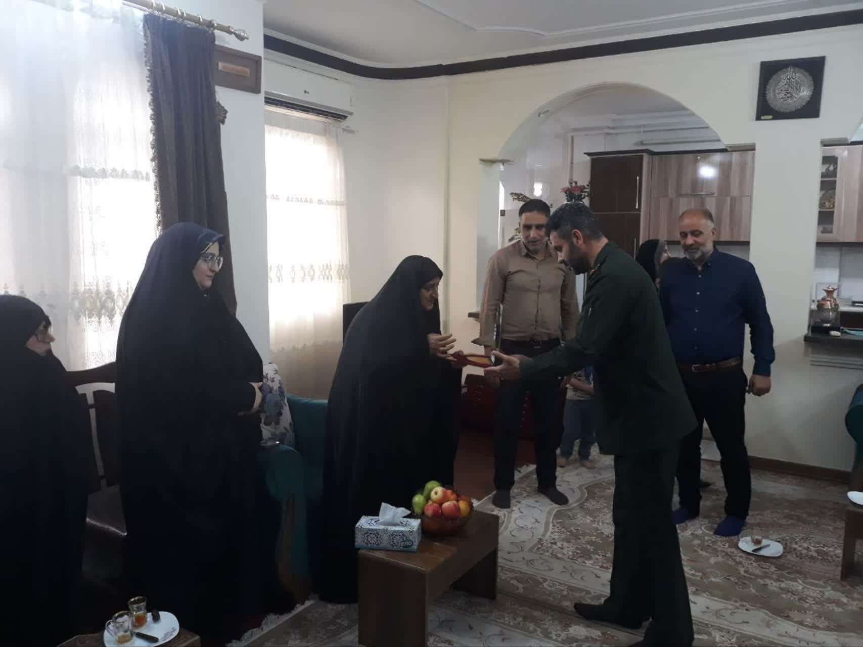 پایداری رزمندگان در برابر جبهه آمریکایی-صهیونیستی، الگوی بیبدیل نیروهای مسلح است پایداری رزمندگان در برابر جبهه آمریکایی-صهیونیستی، الگوی بیبدیل نیروهای مسلح است