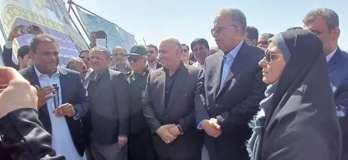 آیین اتمام عملیات زیرسازی قطعه ۵ راه&zwnj;آهن چابهار-زاهدان با حضور وزیر راه و شهرسازی