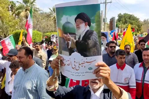 حضور پر شور مردم ولایت مدار و انقلابی شهر بندرعباس در راهپیمایی روز قدس