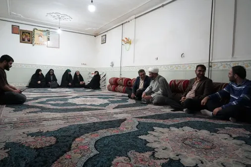 دیدار بسیج دانشجویی دانشگاه علوم پزشکی یاسوج با خانواده شهدا