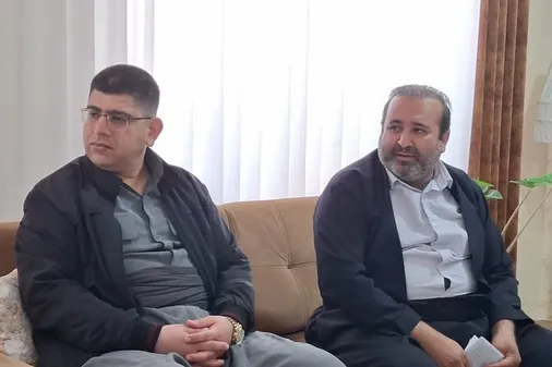 به مناسبت گرامیداشت روز جانباز از دو خانواده جانباز شهرستان پاوه تجلیل به عمل آمد