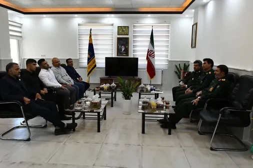 تجلیل فرمانده سپاه فتح از قهرمان کشتی در کهگیلویه و بویراحمد