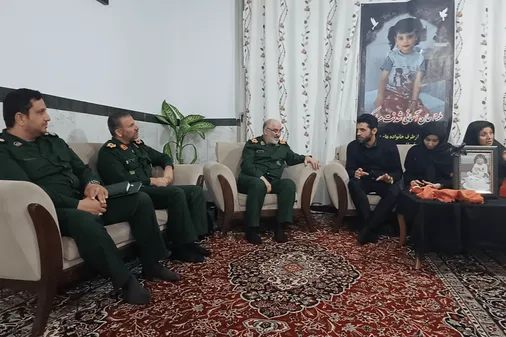 شهیدان، راه مقاومت و جهاد را با معرفت پیمودند