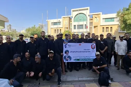 باید برخاست شعار  بسیجیان جامعه کارو تولید برای بدرقه امام شهیدمان