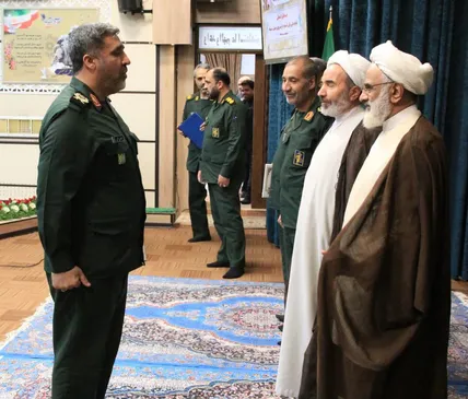 حرکت در مسیر حق، به «نور» و «بصیرت» نیاز دارد / شیطان و خودپسندی؛ موانع اصلی انحراف در فعالیت‌های عبادی و سیاسی