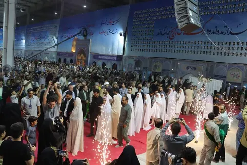 جشن ازدواج ۱۱۰ زوج جوان در دومین کنگره ملی سه هزار شهید استان سمنان