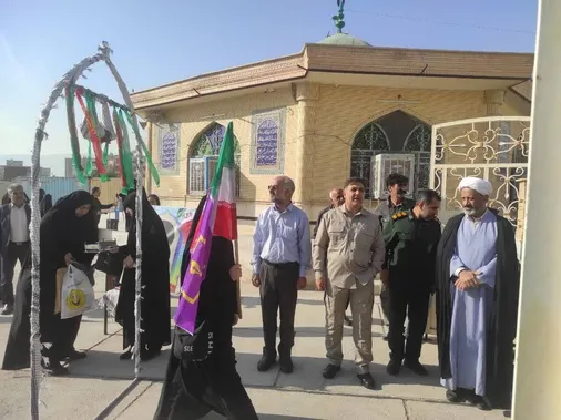 اعزام ۳۰۰نفر از دانش آموزان کازرونی به مناطق راهیان نور جنوب