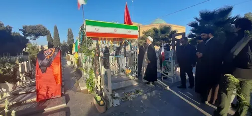مسئول نمایندگی ولی&zwnj;فقیه در قرارگاه سازندگی خاتم&zwnj;الانبیاء، طی سفری دو روزه به اصفهان، از پروژه&zwnj;های کلیدی شهری و صنعتی بازدید به عمل آورد