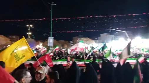حضور مردم اصفهان  در این چند شب، امشب به اوج خود رسید و این حضور است که دشمن را به غلط کردن انداخته است
