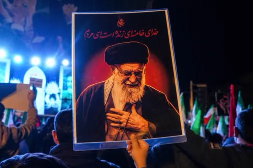 مراسم عزای آقای شهید ایران و بیعت با امام سیدمجتبی خامنه ای مدظله العالی از سوی نیروهای مسلح استان قم