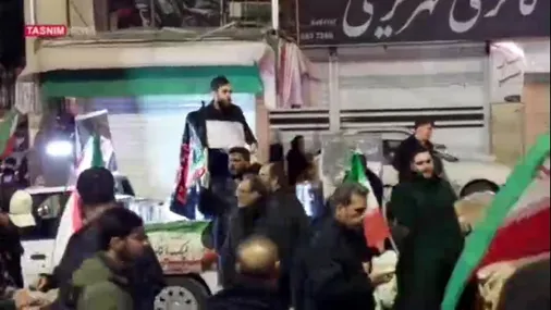 موج بیست و هشتم حماسه خیابان/ خدمات&zwnj;دهی موکب عراقی در شب&zwnj;های مقاومت کرمانشاه