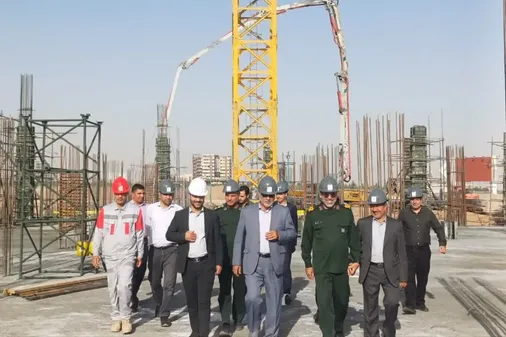 بازدید معاون مهندسی و پدافند غیرعامل سپاه پاسداران از پروژه ی بیمارستان ۱۲۸ تختخوابی الزهراء(س) سپاه یزد