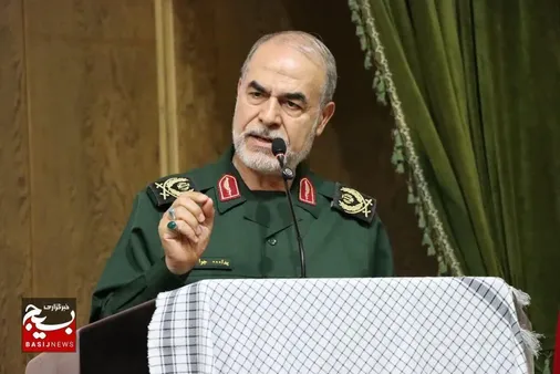 بسیج پیشگام خدمت&zwnj;رسانی مردمی و پاسدار انقلاب اسلامی است