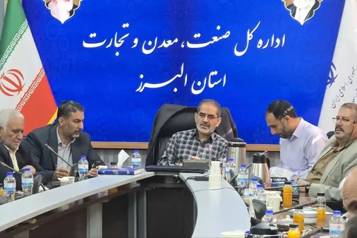 دشمن از جنگ نظامی به جنگ اقتصادی عقب&zwnj;نشینی کرد/ اقشار بسیج قرارگاه اقتصادی تشکیل دهند