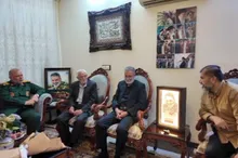 لحظه اعلام شهید شاخص سال استان قم در منزل این شهید بزرگوار