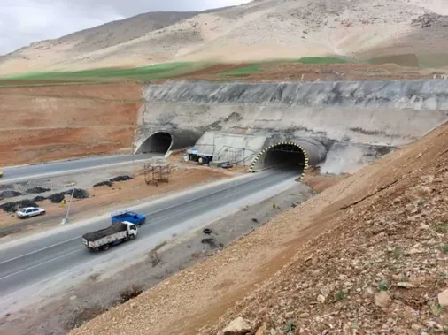 نصب و راه&zwnj;اندازی سیستم&zwnj;های الکترومکانیکال و هوشمند&zwnj;سازی تونل&zwnj;های پونه و نمکلان در آزادراه اراک-خرم&zwnj;آباد