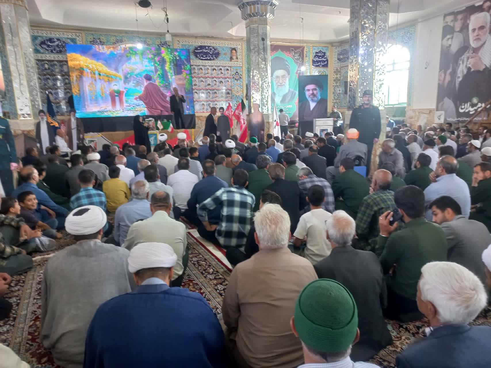 اقتدار امروز ایران اسلامی مرهون خون شهدا و ایستادگی ملت است