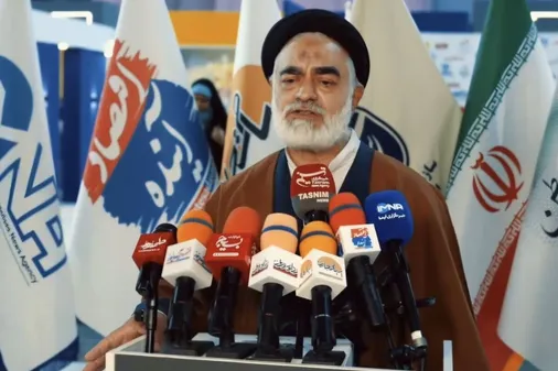 حضور و بازدید آیت الله مهدوی امام&zwnj;جمعه موقت اصفهان و نماینده مجلس خبرگان رهبری