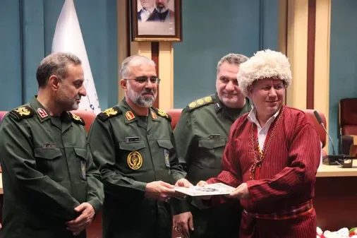 جلسه ستاد پشتیبانی از جنگ و تجلیل از جهادگران و رزمندگان دفاع مقدس و طلایه داران اقتصاد مقاومتی