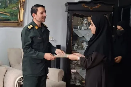 دیدار فرمانده ناحیه مقاومت بسیج شهرستان ماهنشان با رتبه برتر&zwnj;های کنکور سراسری ۱۴۰۵