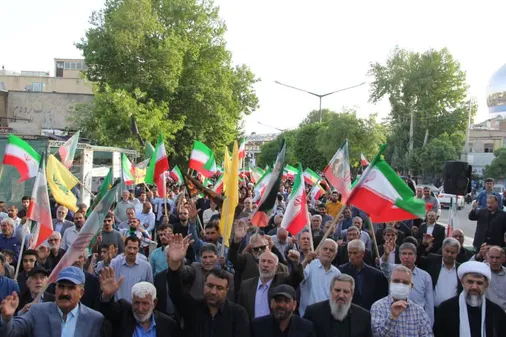 مراسم گرامیداشت یاد و خاطره رهبر شهید و حمایت از نیروهای مسلح ایران عزیز در هفتاد و دومین تجمع مردم اسلام آباد غرب