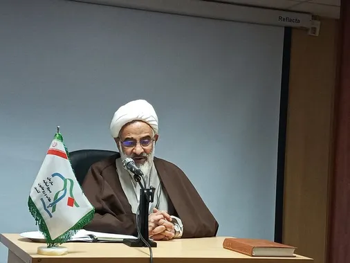 نماینده ولی&zwnj;فقیه در سپاه بر نقش حوزه&zwnj;های علمیه در جهاد تبیین و مقابله با جنگ ترکیبی دشمن تاکید کرد