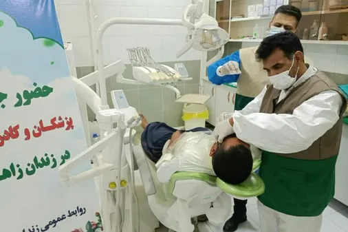ویزیت رایگان 313 نفر از خانواده شهدا و ایثارگران در زاهدان