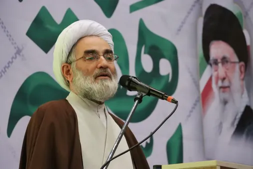 رمز ماندگاری بسیج ایمان، بصیرت و ولایت&zwnj;پذیری است