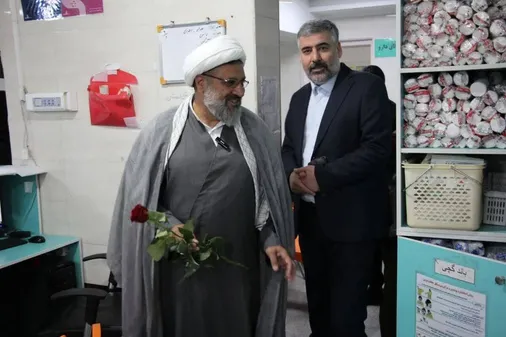 پرستاران، نماد ایثار و فداکاری در نظام سلامت کشور هستند