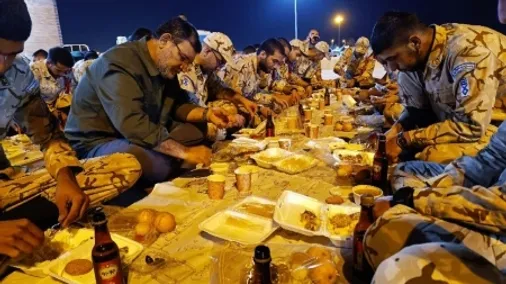 حضور سردار تنگسیری در مراسم افطاری ناویان ستاد فرماندهی نیروی دریایی سپاه