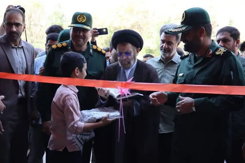 افتتاح نمایشگاه و جشنواره اسوه پایگاه های بسیج سپاه ناحیه خرم آباد