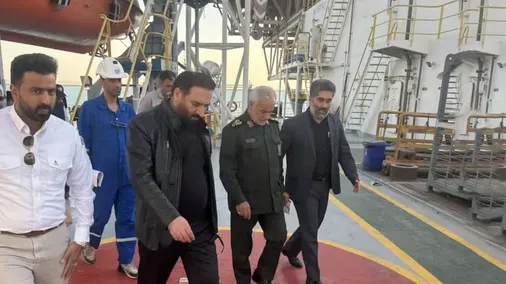 بازدید سردار عابد از پروژه های استان هرمزگان و به آب&zwnj;اندازی موفقیت&zwnj;آمیز جک آپ بارج "دنا1" پس از تعمیرات اساسی در آب&zwnj;های نیلگون خلیج فارس