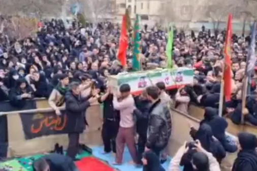 تشییع باشکوه پیکر ۳ شهید اقتدار در اردبیل