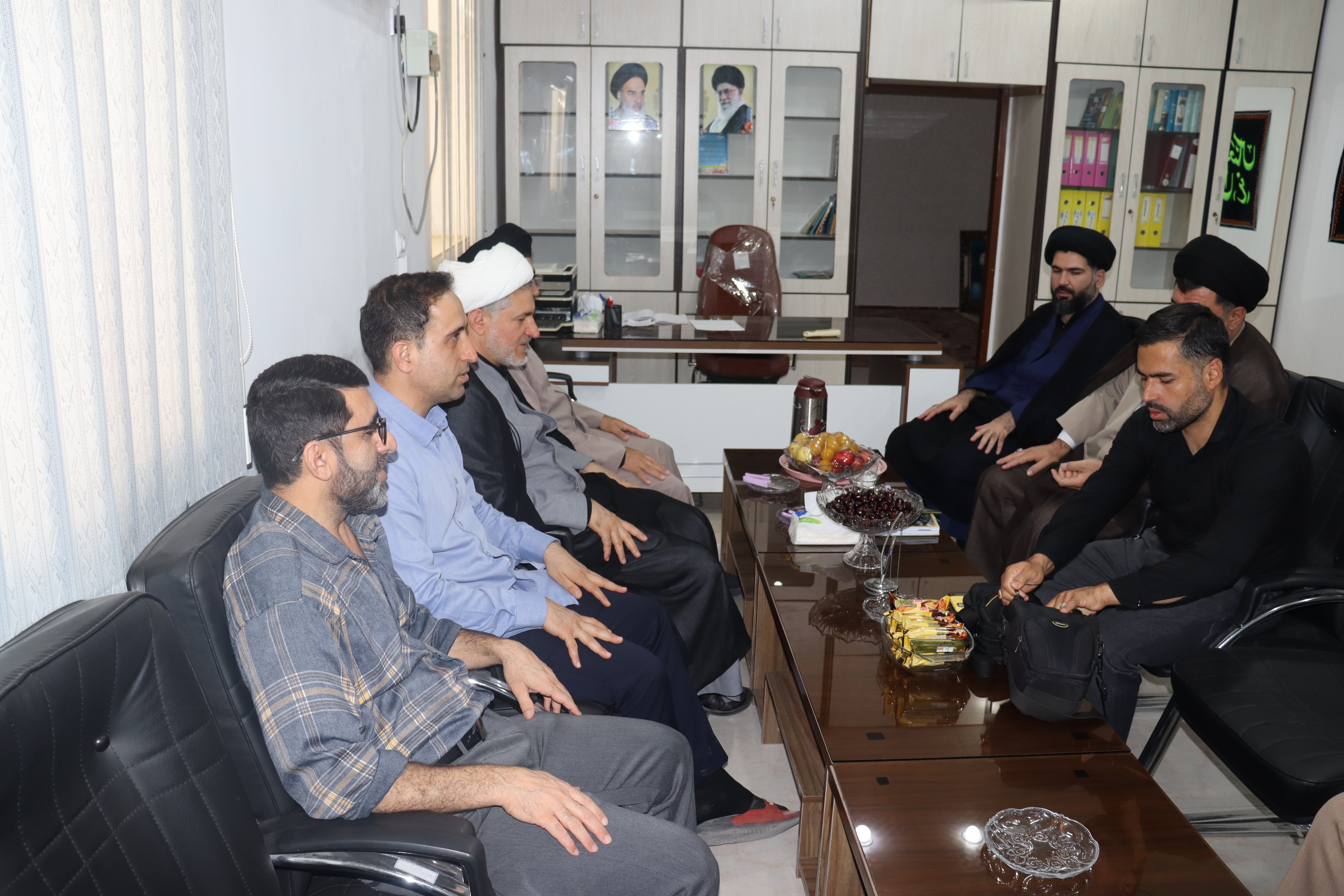 اربعین؛ جلوهای از وحدت، ایمان و قدرت معنوی ملت حسینی ایران اربعین؛ جلوهای از وحدت، ایمان و قدرت معنوی ملت حسینی ایران