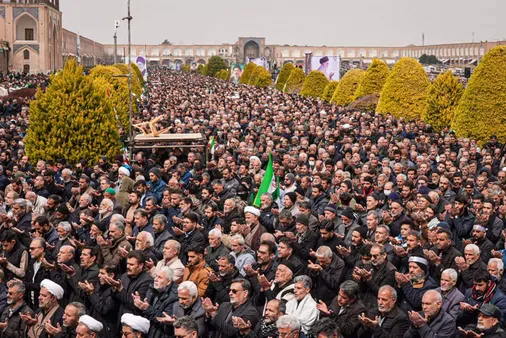 حکم آنچه تو فرمایی