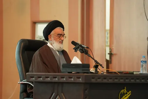تهدیدها و تحریم ها منجر به نگاه بیشتر مسئولان به درون کشور و بهره مندی و استفاده از ظرفیتهای داخلی شده است