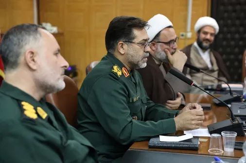 نشست هم&zwnj;اندیشی مسئولان دانشگاهی و بسیج با فرمانده سپاه انصارالحسین(ع)