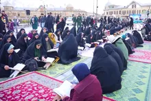 برگزاری محفل انس با قرآن کریم در میدان امام خمینی(ره) همدان