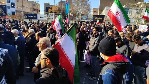 تجمع مردم انقلابی و شهید پرور شهرستان ساوجبلاغ درپی شهادت مقام معظم رهبری