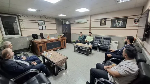 دیدار عوامل حوزه مقاومت شهید باهنر بسیج اصناف با ریاست کلانتری ۱۲ شهید ایمانی