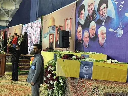 مراسم بزرگداشت شهید &laquo;سیدحسن نصرالله&raquo; در حسینیه ثارالله استان کرمان برگزارشد