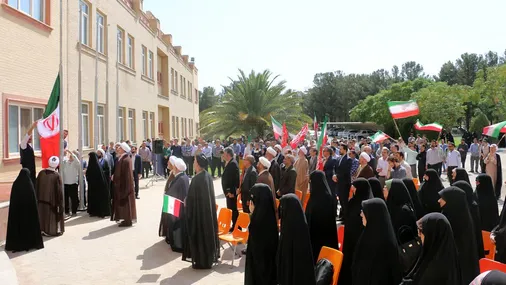 برگزاری آیین ملی اهتزاز پرچم جمهوری&zwnj; اسلامی ایران در آغاز سال تحصیلی جدید در دانشگاه قم