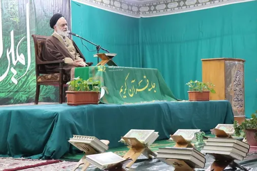 محفل انس با قرآن کریم با حضور حضرت آیت الله سید ابوالحسن مهدوی