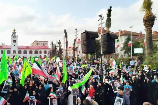 اجتماع مردم رشت با عنوان&laquo; مدافعان ایران &raquo; علیه اغتشاشگران مسلح