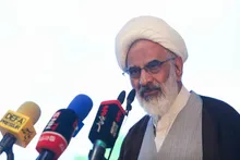 نماز ابزار پرواز انسان و کارخانه تربیت مجاهدان انقلاب است
